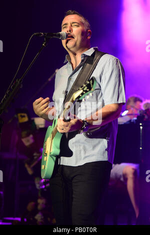 BOCA RATON, FL - JULY 10: Ed Robertson of Barenaked Ladies performs at the Sunset Cove Ampitheatre on July 10, 2015 in Boca Raton, Florida.   People:  Ed Robertson Stock Photo