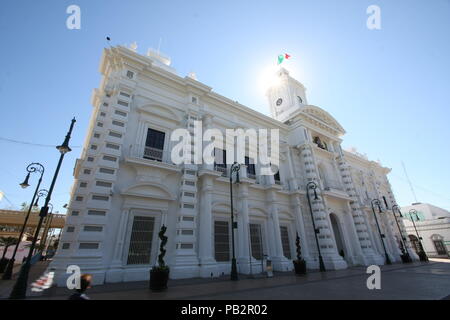 El palacio municipal de Hermosillo y palacio de gobierno del estado de Sonora