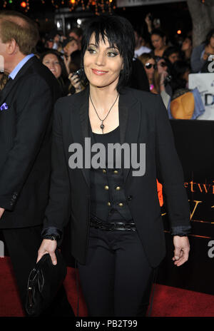 Joan Jett  - THE TWILIGHT SAGA NEW MOON Premiere at the Westwood Village Theatre In Los Angeles.JettJoan 117 Red Carpet Event, Vertical, USA, Film Industry, Celebrities,  Photography, Bestof, Arts Culture and Entertainment, Topix Celebrities fashion /  Vertical, Best of, Event in Hollywood Life - California,  Red Carpet and backstage, USA, Film Industry, Celebrities,  movie celebrities, TV celebrities, Music celebrities, Photography, Bestof, Arts Culture and Entertainment,  Topix, vertical, one person,, from the years , 2006 to 2009, inquiry tsuni@Gamma-USA.com - Three Quarters Stock Photo