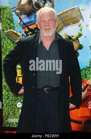 Nick Nolte arriving at the OVER THE HEDGE Premiere at the Westwood Theatre  in Los Angeles. April 30,  2006.NolteNick048 Red Carpet Event, Vertical, USA, Film Industry, Celebrities,  Photography, Bestof, Arts Culture and Entertainment, Topix Celebrities fashion /  Vertical, Best of, Event in Hollywood Life - California,  Red Carpet and backstage, USA, Film Industry, Celebrities,  movie celebrities, TV celebrities, Music celebrities, Photography, Bestof, Arts Culture and Entertainment,  Topix, vertical, one person,, from the years , 2006 to 2009, inquiry tsuni@Gamma-USA.com - Three Quarters Stock Photo