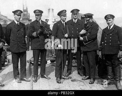 Official photograph showing Navy officers Stock Photo