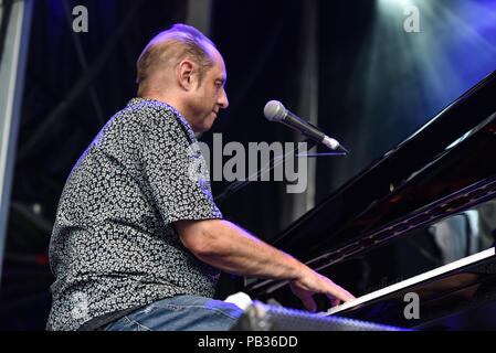 Germany, Ebern, Eyrichshhof Castle , 25 July 2018, SPIDER MURPHY GANG - UNPLUGGED - Open Air 2018 - Image: Lucky Seuss Ð Keys Credit: Ryan Evans/Alamy Live News Stock Photo