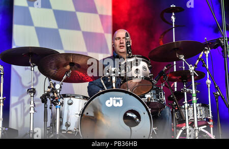 Germany, Ebern, Eyrichshhof Castle , 25 July 2018, SPIDER MURPHY GANG - UNPLUGGED - Open Air 2018 - Image: Paul Dax Ð Drums Credit: Ryan Evans/Alamy Live News Stock Photo