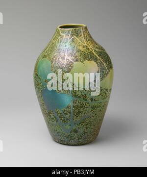 Vase (USA); Made by Louis Comfort Tiffany (American, 1848–1933 ...