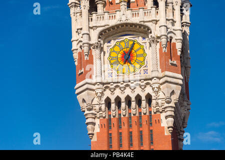 Calais, France - 16 June 2018: Detail of the belfry of the Flemish and Neo-Renaissance City Hall. Stock Photo