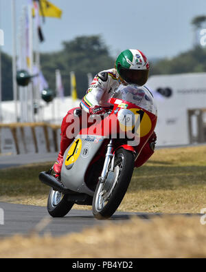 Giacomo Agostini, MV Agusta 500, Classic Racing Motorcycles, Goodwood Festival of Speed, The Silver Jubilee, Goodwood, July 2018, West Sussex, England Stock Photo