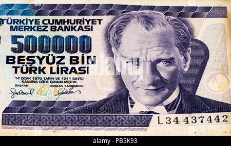 500000 Turkish liras bank note. Turkish lira is the national currency ...