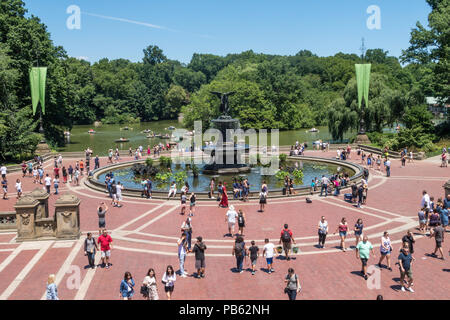 Angel of the Waters, Bethesda Terrace, Central Park, NYC, USA Stock Photo