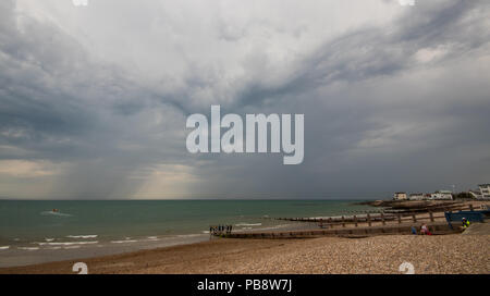Bognor Regis. 27th July 2018. UK Weather: Stormy skies at Bognor Regis on the South Coast of England after weeks of no summer rain. Torrential rain, lightning and thunder expected over the weekend. 27th July 2018. Credit: Stuart C. Clarke/Alamy Live News Stock Photo