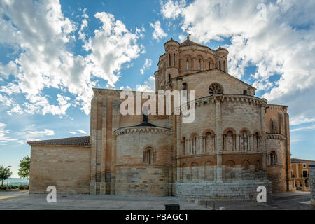 Toro,  Zamora, Spain August 2015:   Colegiata de Santa MarÃa la Mayor de Toro is a Romanesque church in the province of Zamora Stock Photo