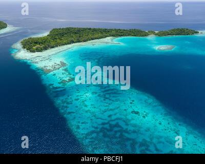 Aerial views of the Hele Islands, Marovo Lagoon Stock Photo