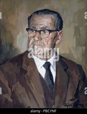 AZNAR Y ZUBIGARAY, MANUEL , . ESCRITOR ESPAÑOL . ECHALAR 1894 - 1975. OLEO DE RAFAEL MORENO. ASOCIACION DE LA PRENSA . MADRID. SFGP / © KORPA. Stock Photo