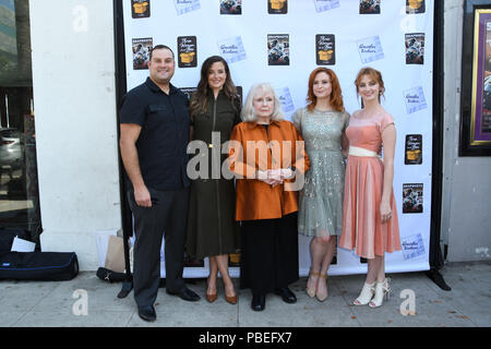 SNAPSHOTS, l-r: Shannon Collis, Max Adler, 2018. © Gravitas Ventures