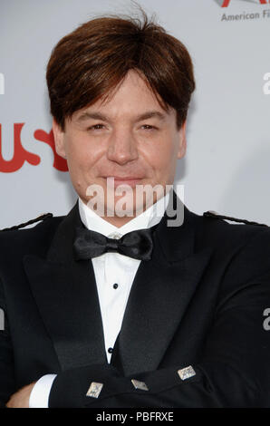 Mike Myers  arriving at the AFI Honoring Sean Connery At The Kodak Theatre in Los Angeles. June, 8, 2006.20 MyersMike066 Red Carpet Event, Vertical, USA, Film Industry, Celebrities,  Photography, Bestof, Arts Culture and Entertainment, Topix Celebrities fashion /  Vertical, Best of, Event in Hollywood Life - California,  Red Carpet and backstage, USA, Film Industry, Celebrities,  movie celebrities, TV celebrities, Music celebrities, Photography, Bestof, Arts Culture and Entertainment,  Topix, headshot, vertical, one person,, from the year , 2006, inquiry tsuni@Gamma-USA.com Stock Photo