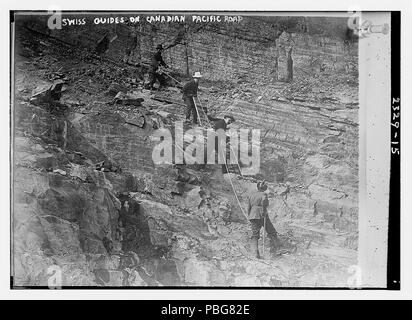 1591 Swiss guides on Canadian Pacific Rd Stock Photo