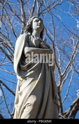 Elm Grove Cemetery, Victorian style, established in 1853. Stock Photo