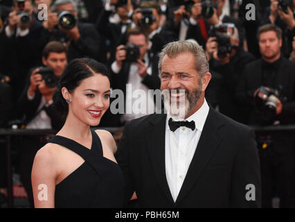 May 22, 2016 - Cannes, France: Mel Gibson and Rosalind Ross attend the closing ceremony of the 69th Cannes film festival.  Mel Gibson et Rosalind Ross lors du 69eme Festival de Cannes. *** FRANCE OUT / NO SALES TO FRENCH MEDIA *** Stock Photo