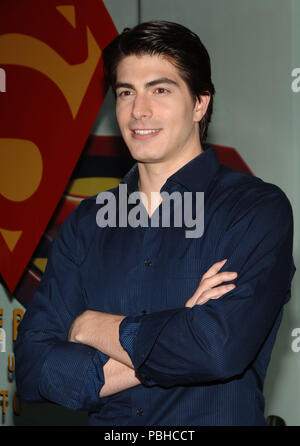 Brandon Routh arriving at Superman @ Kitson in Beverly Hills  in Los Angeles.May 1st,  2006.RouthBrandon046 Red Carpet Event, Vertical, USA, Film Industry, Celebrities,  Photography, Bestof, Arts Culture and Entertainment, Topix Celebrities fashion /  Vertical, Best of, Event in Hollywood Life - California,  Red Carpet and backstage, USA, Film Industry, Celebrities,  movie celebrities, TV celebrities, Music celebrities, Photography, Bestof, Arts Culture and Entertainment,  Topix, headshot, vertical, one person,, from the year , 2006, inquiry tsuni@Gamma-USA.com Stock Photo