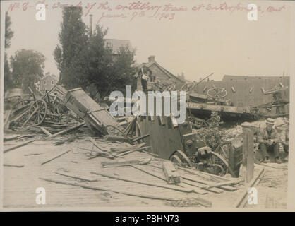 1714 The wreck of the artillery train at Enterprise, Ontario, June 9, 1903 (HS85-10-14100-8) Stock Photo