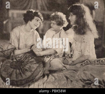 1642 The Half Breed (1922) - 9 Stock Photo