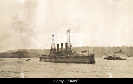 . English: The pre-dreadnought battleship USS Kansas (BB-21) in the Hudson River near Washington Heights during the Hudson Fulton Celebration of 1909. Between September 25 and October 9, 1909 1796 USS Kansas Stock Photo