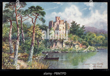 810 Invergarry Castle Loch Oich (NBY 441144) Stock Photo