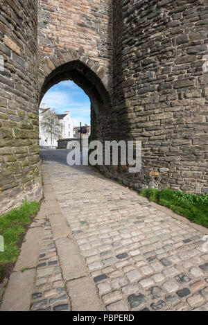 Gateway in the fortified town walls at Conwy, North Wales, UK. Stock Photo