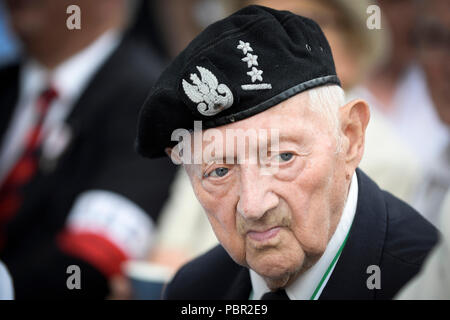 Warsaw, Poland. 29th July, 2018. A veteran attends memorial ceremonies marking the 74th anniversary of the outbreak of the 1944 Warsaw Uprising against the Germans during the World War II, in Warsaw, Poland, July 29, 2018. The Warsaw Uprising broke out on Aug. 1, 1944 and was the biggest resistance operation in German-occupied Europe. Credit: Jaap Arriens/Xinhua/Alamy Live News Stock Photo