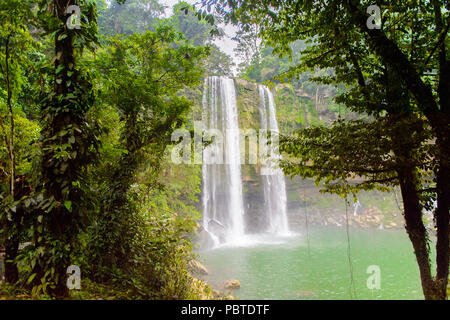 Cascada de Misol-Ha, a waterfall in the Municipality of Salto de Agua, Chiapas, Mexico Stock Photo