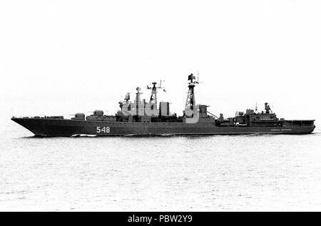 AdmiralPanteleev1993a. Port side view of the Russian Northern Fleet Udaloy class guided missile destroyer ADMIRAL PANTELEYEV (BPK-548) underway. Stock Photo