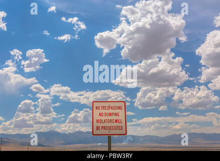 No trespassing sign no dumping Stock Photo