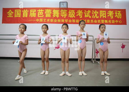 Shenyan, Shenyan, China. 31st July, 2018. Shenyang, CHINA-Girls attend ballet examination in Shenyang, northeast China's Liaoning Province. Credit: SIPA Asia/ZUMA Wire/Alamy Live News Stock Photo