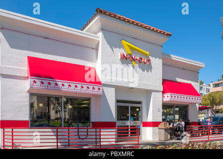 In N Out Burger fast food restaurant building exterior, Hollywood, Los Angeles, LA, California CA, USA Stock Photo