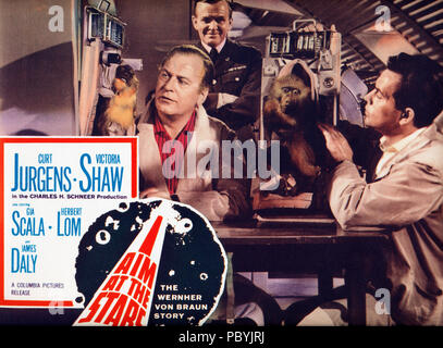 I Aim At The Stars, aka: Der Mann der nach den Sternen griff, aka: Wernher von Braun, aka: The Wernher von Braun Story, Deutschland/USA 1960, Regie: J. Lee Thompson, Darsteller: Curd Jürgens, James Daly Stock Photo