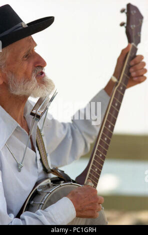 Hillbilly Musician Singer singing and playing Bluegrass Music on ...