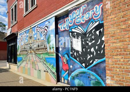 Chicago, Illinois, USA. Argyle Street in the Uptown neighborhood on Chicago's North Side is also known as Little Saigon, Little Vietnam and Little Asi Stock Photo