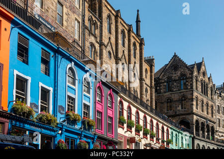 Colourful shop fronts on Victoria Street in  historic Old town of Edinburgh, Scotland, UK Stock Photo