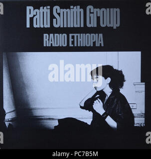 【美品】 Patti Smith Group - Radio Ethiopia 812fLK4p1iL.jpg