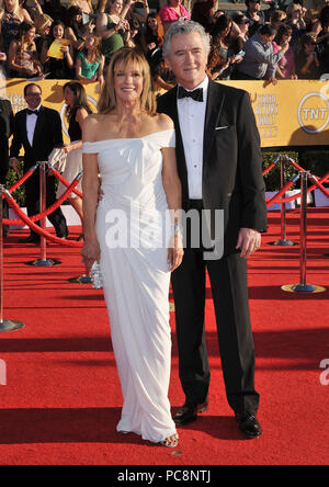 Linda Gray, Patrick Dufy  at the 18th Ann. SAG Awards 2012 at The Shrine Auditorium in Los Angeles.Linda Gray, Patrick Dufy  224 ------------- Red Carpet Event, Vertical, USA, Film Industry, Celebrities,  Photography, Bestof, Arts Culture and Entertainment, Topix Celebrities fashion /  Vertical, Best of, Event in Hollywood Life - California,  Red Carpet and backstage, USA, Film Industry, Celebrities,  movie celebrities, TV celebrities, Music celebrities, Photography, Bestof, Arts Culture and Entertainment,  Topix, vertical,  family from from the year , 2012, inquiry tsuni@Gamma-USA.com Husband Stock Photo