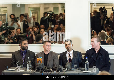 The Montague on the Gardens Hotel, Bloomsbury, London, UK. 8th October 2013. Leaders of the English Defence League, Tommy Robinson & Kevin Carroll, de Stock Photo
