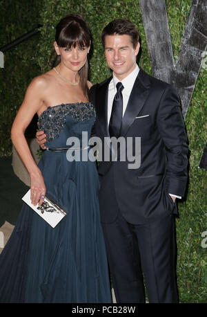 Katie Holmes, Tom Cruise 010  arriving at the Vanity Fair Oscar  Party 2012 - at the Sunset Tower Hotel in Los Angeles.a Katie Holmes, Tom Cruise 010 ------------- Red Carpet Event, Vertical, USA, Film Industry, Celebrities,  Photography, Bestof, Arts Culture and Entertainment, Topix Celebrities fashion /  Vertical, Best of, Event in Hollywood Life - California,  Red Carpet and backstage, USA, Film Industry, Celebrities,  movie celebrities, TV celebrities, Music celebrities, Photography, Bestof, Arts Culture and Entertainment,  Topix, Three Quarters, vertical, one person,, from the year , 2012 Stock Photo