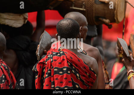 KUMASI, GHANA - JAN 16, 2017: Unidentified Ghanaian musicians with drums at the memorial ceremony dedicated to the Queen mother of the Asante kingdom, Stock Photo