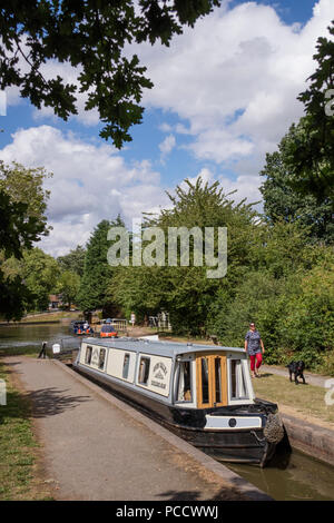 Narrowboat at Kingwood Junction, Lapworth, Stratford upon Avon Canal, Warwickshire, England, UK Stock Photo