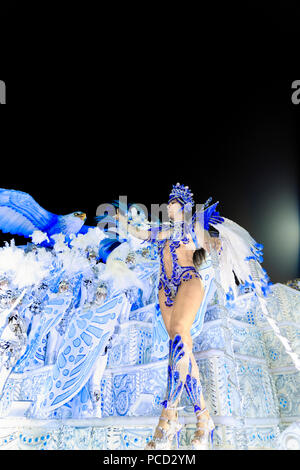 Dancers at the main Rio de Janeiro Carnival parade in the Sambadrome (Sambodromo) arena, Rio de Janeiro, Brazil, South America Stock Photo