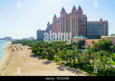 Atlantis, The Palm, a luxury hotel on the man-made Palm Jumeirah island, Dubai, United Arab Emirates, Middle East Stock Photo
