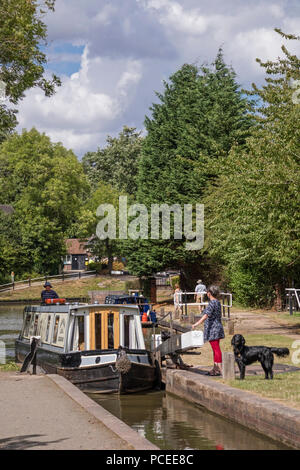 Narrowboat on the Stratford upon Avon Canal at Kingwood Junction, Lapworth, Warwickshire, England, UK Stock Photo