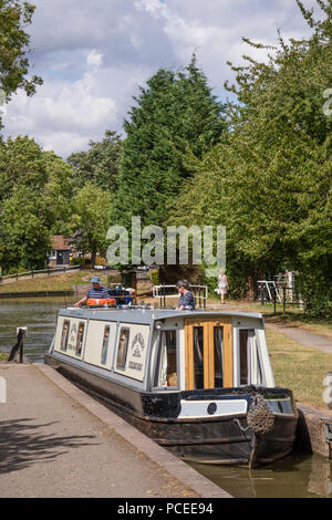 Narrowboat at Kingwood Junction, Lapworth, Stratford upon Avon Canal, Warwickshire, England, UK Stock Photo