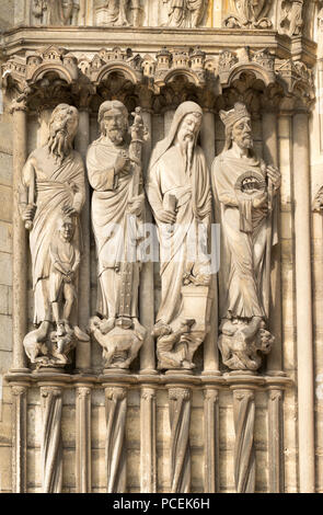 Old testament jamb relief sculptures, central portal, Laon cathedral, France, Europe