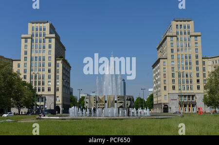 Brunnen, Strausberger Platz, Friedrichshain, Berlin, Deutschland Stock Photo