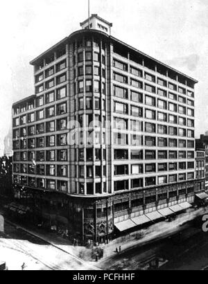 Carson Pirie Scott Department Store designed by Louis